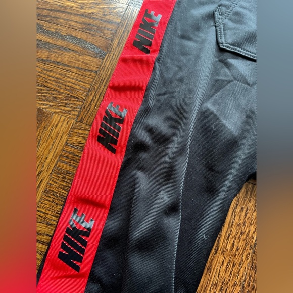 Nike baby Tracksuit  (12M) - Picture 6 of 9